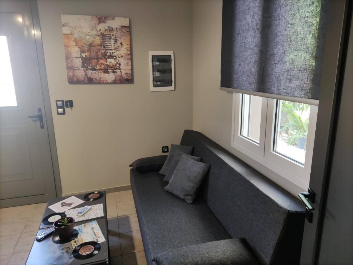 Music Reflections Apartment Near Nafplio เนอากิออส ภายนอก รูปภาพ